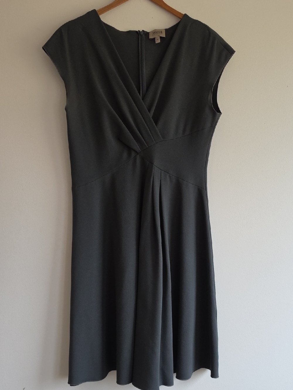 Armani Collezioni Milano Jersey Dark Gray Cap-Sleeve Faux-Wrap Midi Dress 46